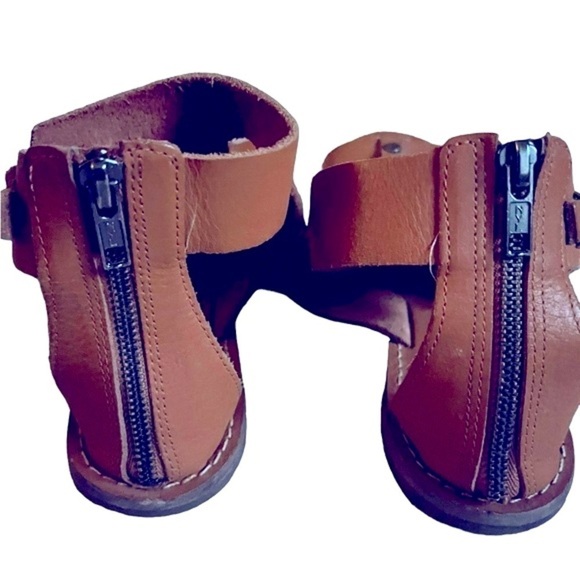 MADEWELL Tan Rowan Sandals - Picture 5 of 9